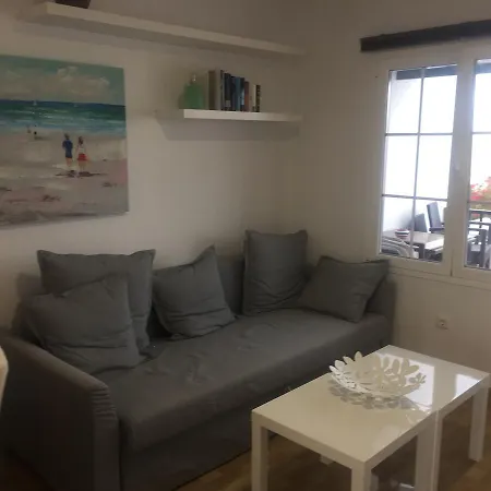 Albatros Apartment *